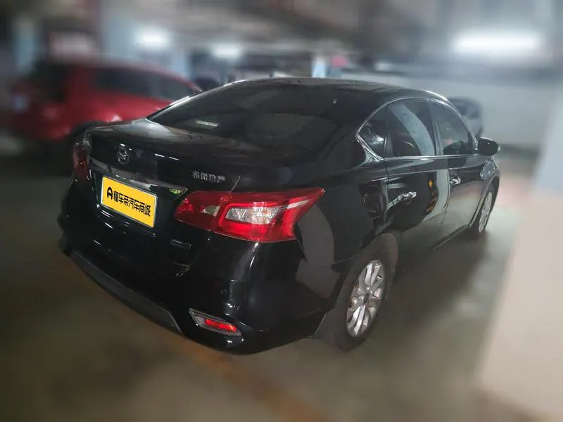 2019 Nissan Sylphy thumbnail 2