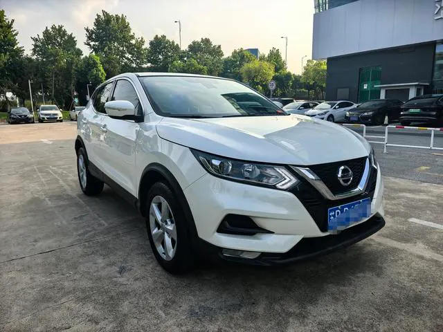 2022 Nissan Qashqai thumbnail 3