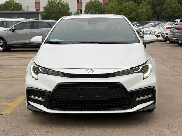 2022 Toyota Corolla thumbnail 2