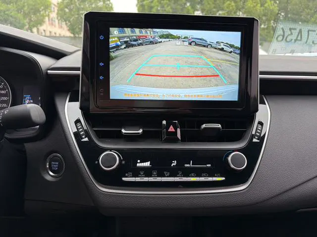 2022 Toyota Corolla thumbnail 5