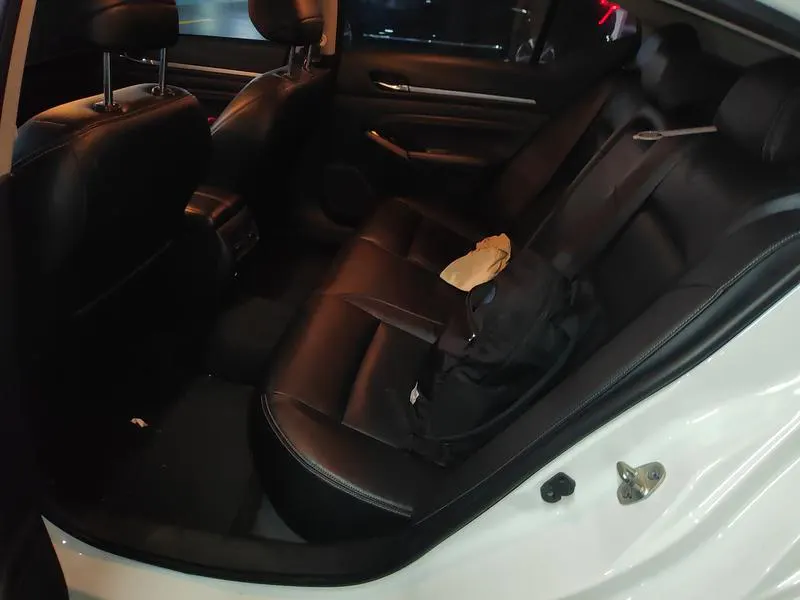 2019 Nissan Altima thumbnail 12