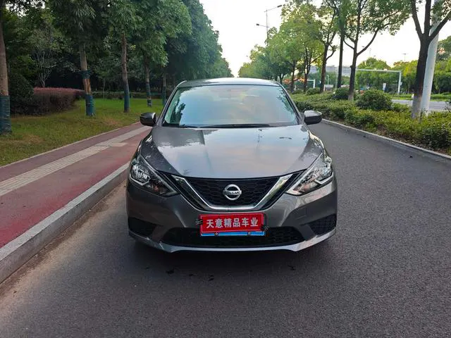 2021 Nissan Sylphy thumbnail 2
