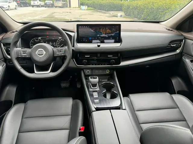2022 Nissan X-Trail thumbnail 4