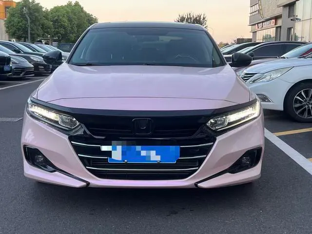 2022 Honda Accord thumbnail 2