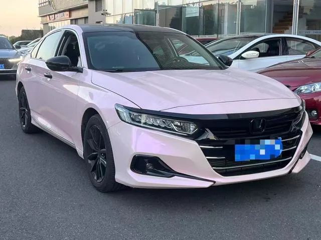 2022 Honda Accord thumbnail 3