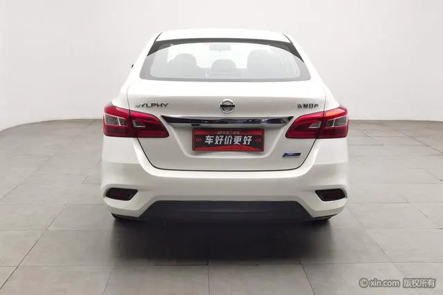 2019 Nissan Sylphy thumbnail 3