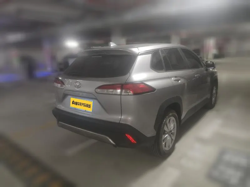 2022 Toyota Corolla Cross thumbnail 2