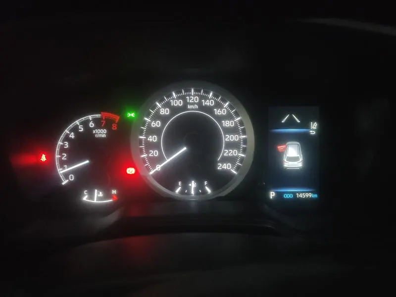 2022 Toyota Corolla Cross thumbnail 6