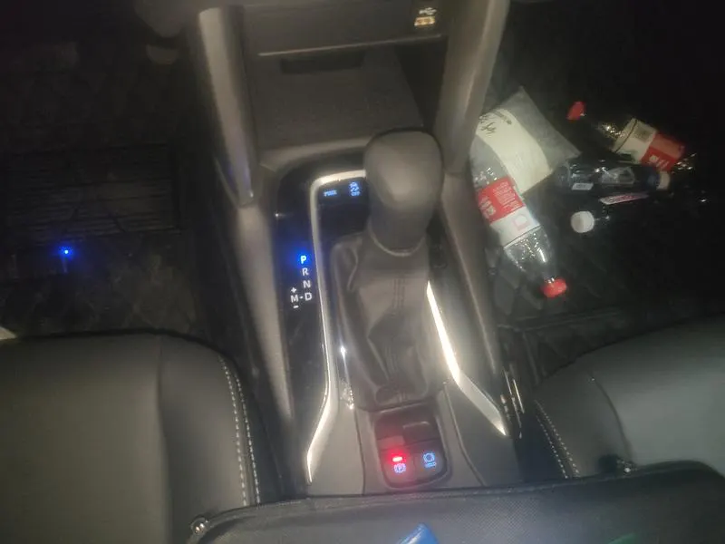 2022 Toyota Corolla Cross thumbnail 9