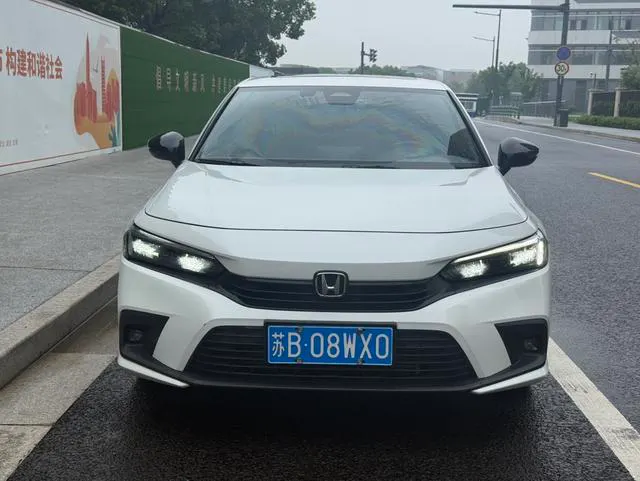 2022 Honda Civic thumbnail 2