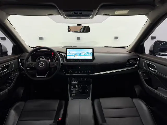 2021 Nissan X-Trail thumbnail 4