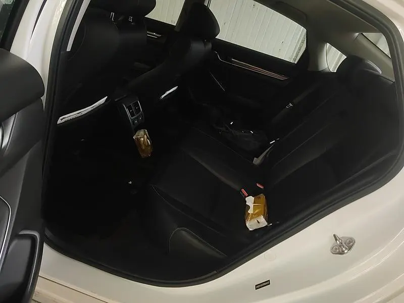 2022 Honda Accord thumbnail 12