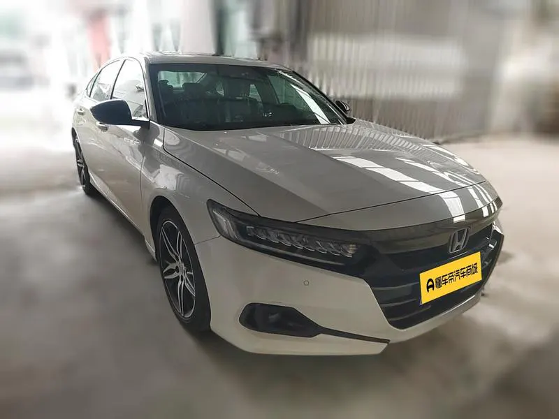 2022 Honda Accord thumbnail 3