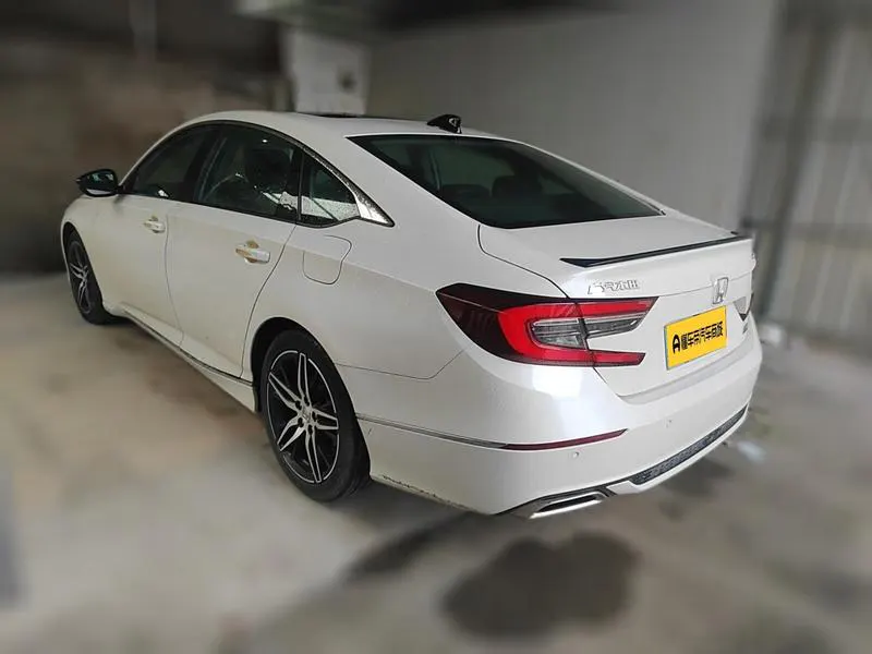 2022 Honda Accord thumbnail 4