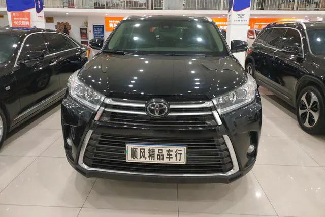 2018 Toyota Highlander thumbnail 2