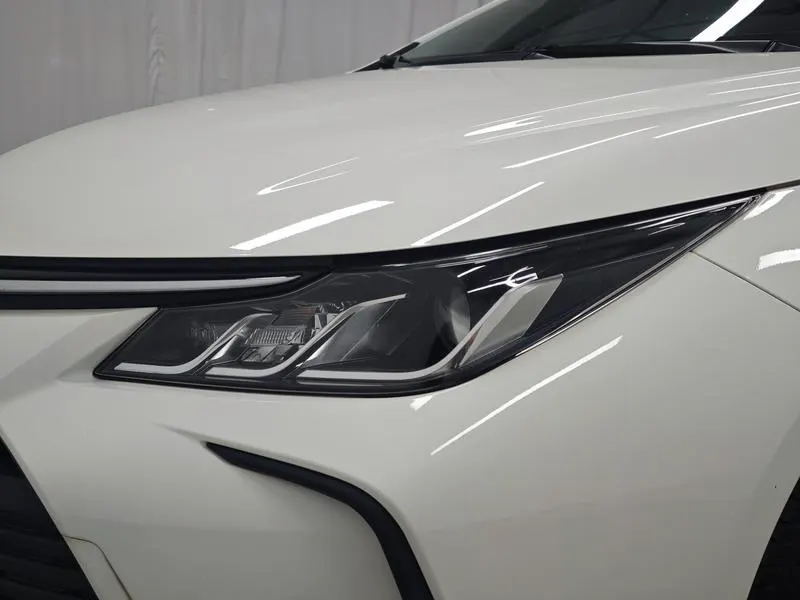 2021 Toyota Corolla thumbnail 13