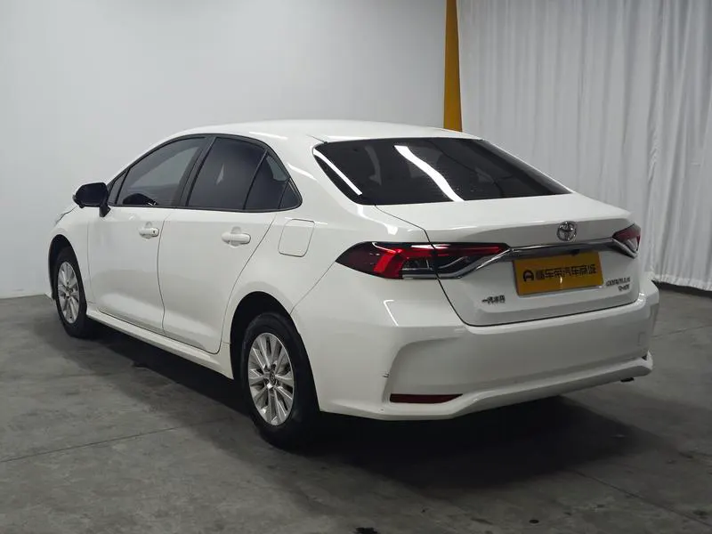 2021 Toyota Corolla thumbnail 6