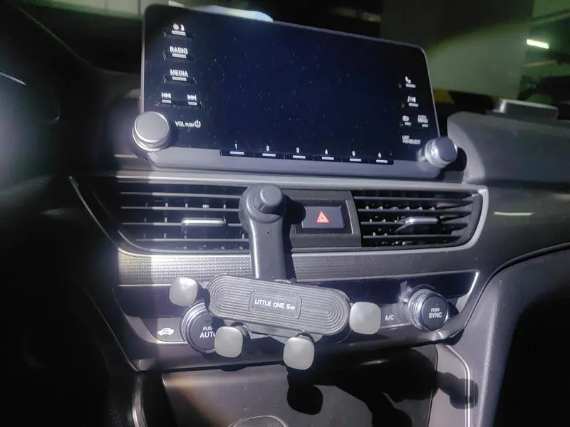 2018 Honda Accord thumbnail 8