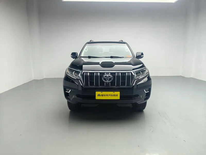 2018 Toyota Prado thumbnail 3