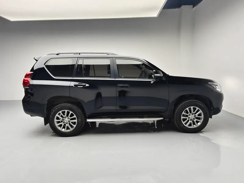 2018 Toyota Prado thumbnail 9