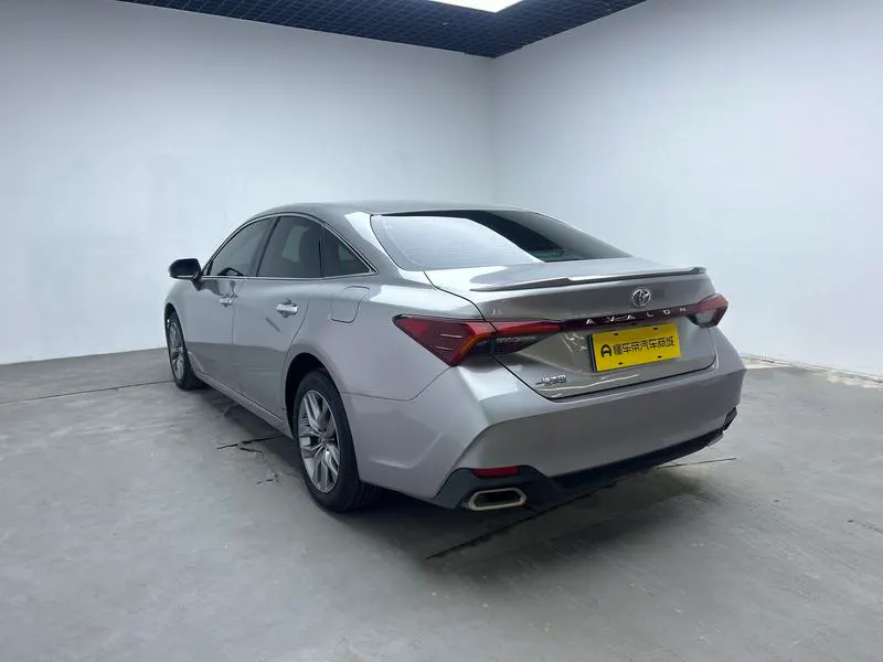 2021 Toyota Avalon thumbnail 6