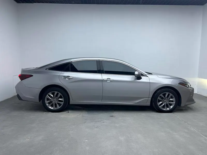 2021 Toyota Avalon thumbnail 9