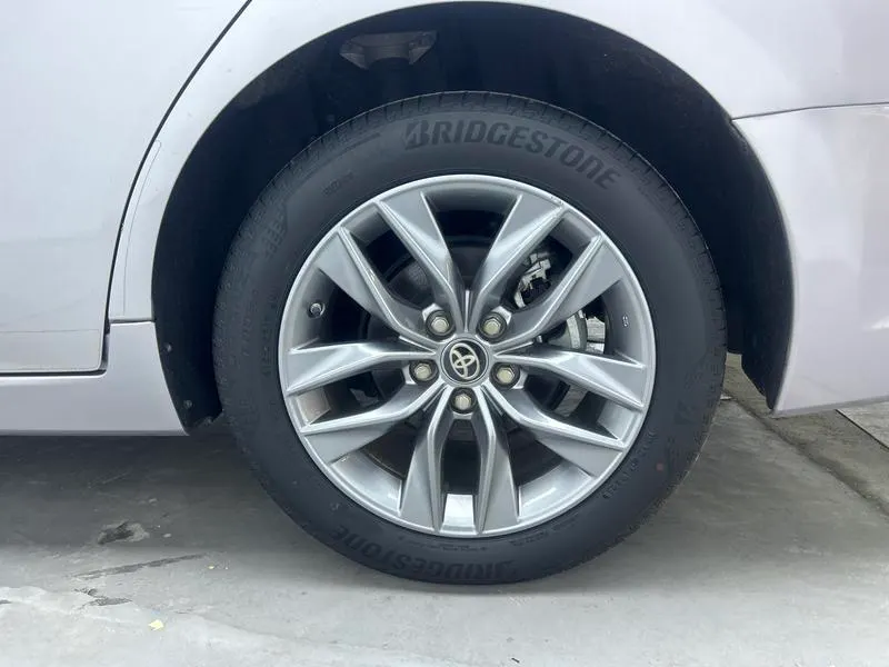 2021 Toyota Avalon thumbnail 10