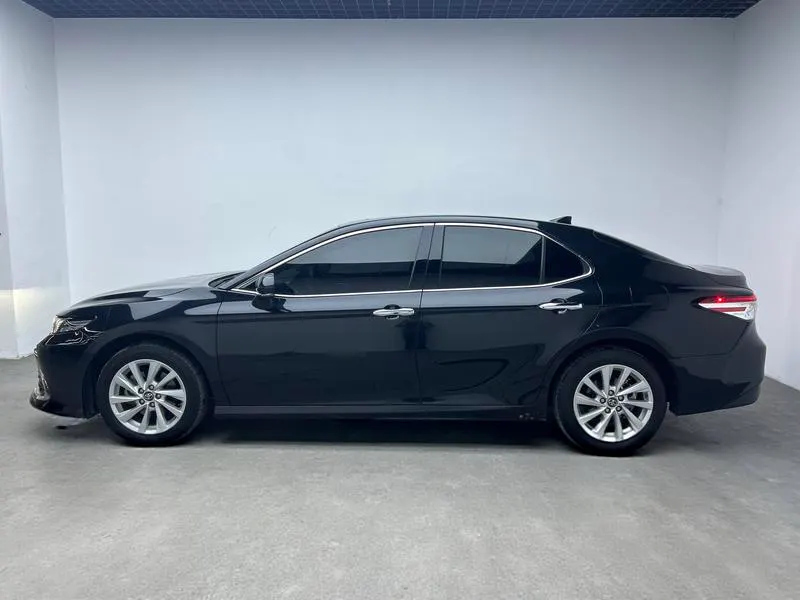 2021 Toyota Camry thumbnail 5