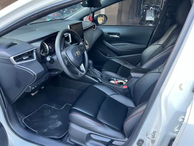2019 Toyota Corolla thumbnail 5