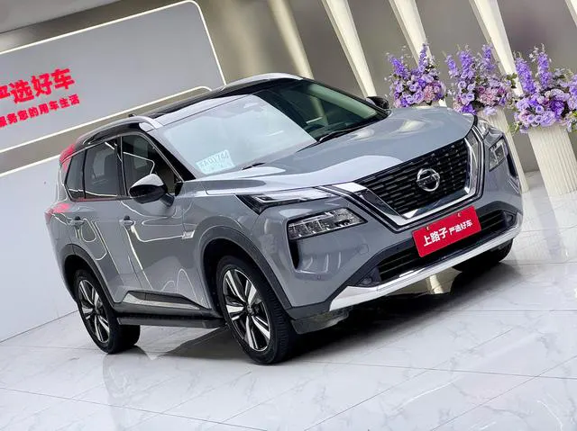 2021 Nissan X-Trail thumbnail 3