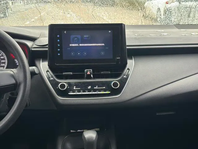 2021 Toyota Corolla thumbnail 5