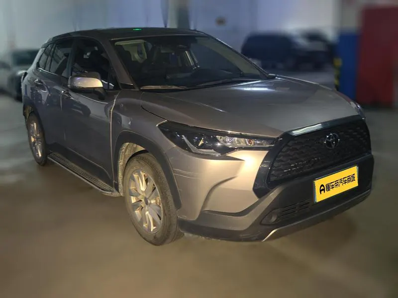 2023 Toyota Corolla Cross thumbnail 3