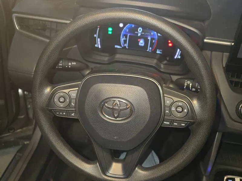 2023 Toyota Corolla Cross thumbnail 7