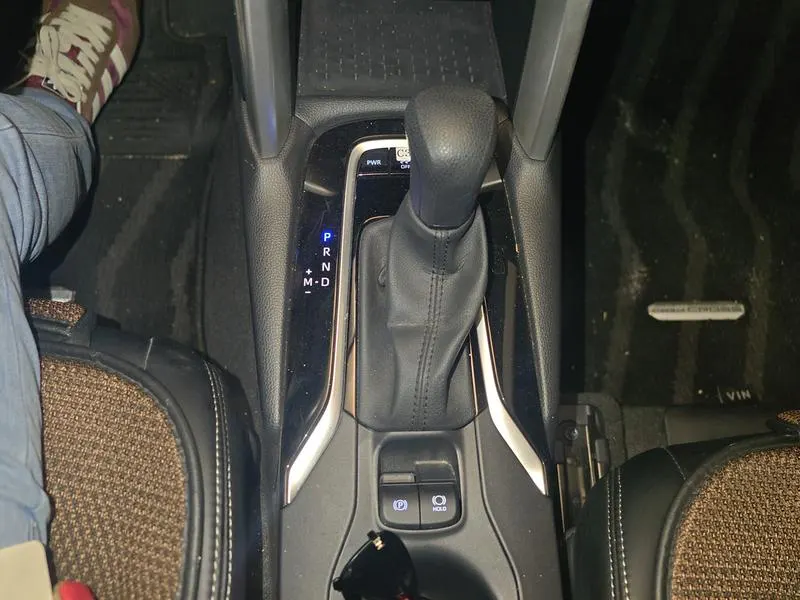 2023 Toyota Corolla Cross thumbnail 9