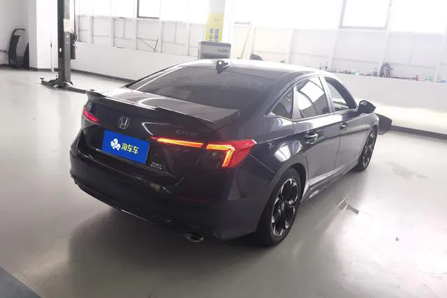 2022 Honda Civic thumbnail 3