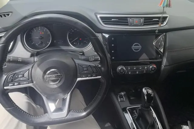 2019 Nissan Qashqai thumbnail 4