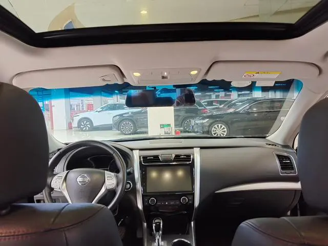 2018 Nissan Teana thumbnail 4