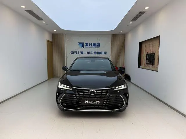 2023 Toyota Camry thumbnail 2