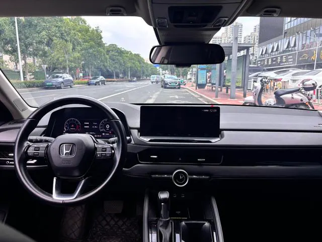 2024 Honda Inspire thumbnail 4