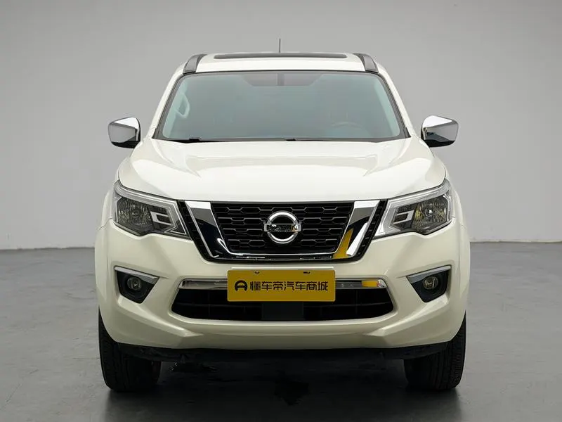 2020 Nissan Navara thumbnail 3