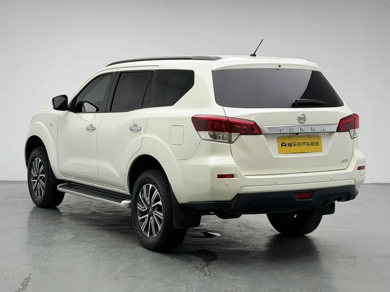 2020 Nissan Navara thumbnail 6