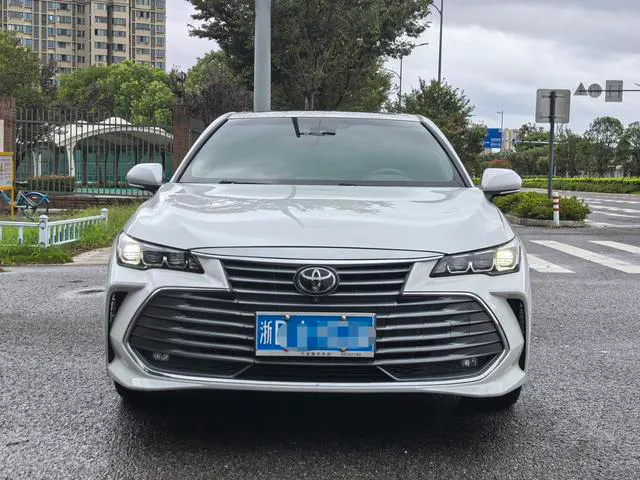 2022 Toyota Camry thumbnail 2