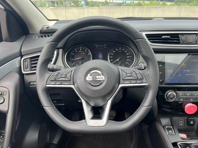 2019 Nissan Qashqai thumbnail 5