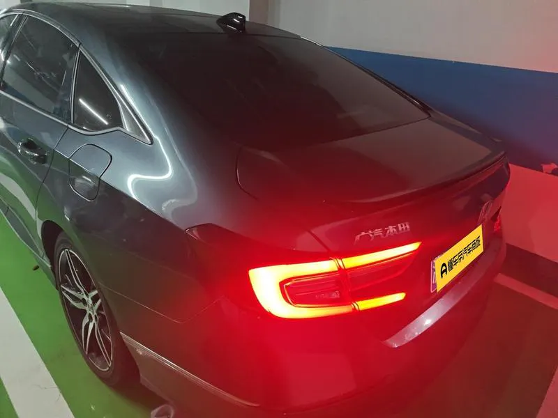 2022 Honda Accord thumbnail 4