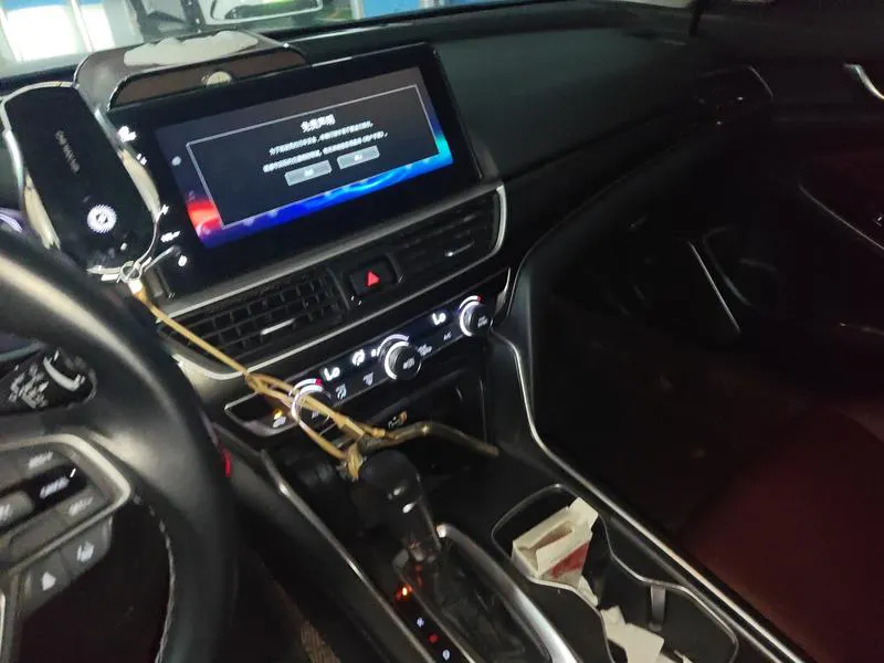 2022 Honda Accord thumbnail 8