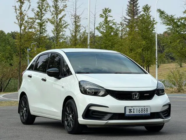 2021 Honda Fit thumbnail 3