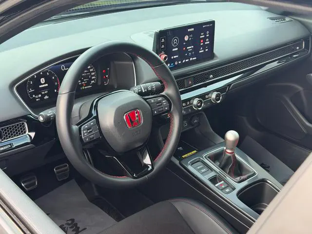 2023 Honda Civic thumbnail 4