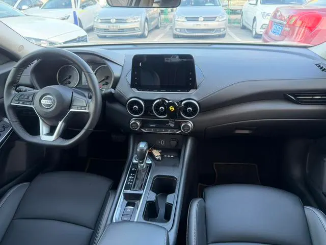 2021 Nissan Sylphy thumbnail 4