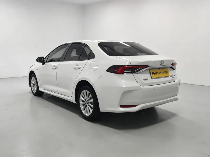 2021 Toyota Corolla thumbnail 6