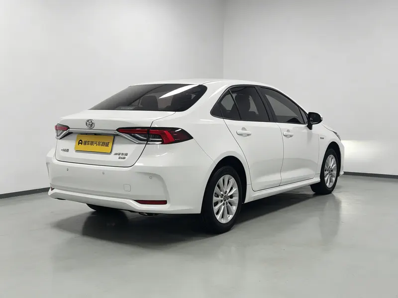 2021 Toyota Corolla thumbnail 8